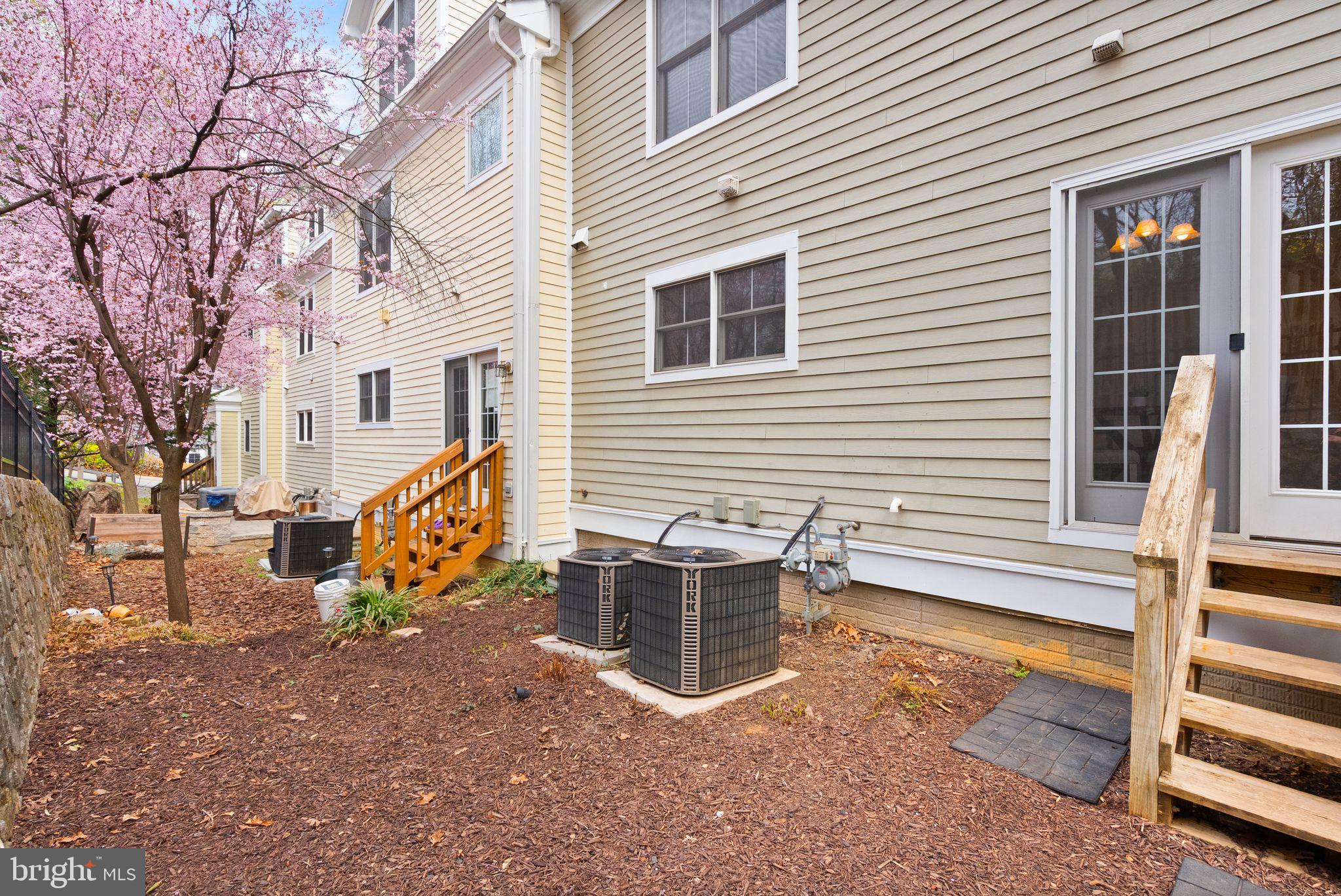 OCCOQUAN REACH - Residential