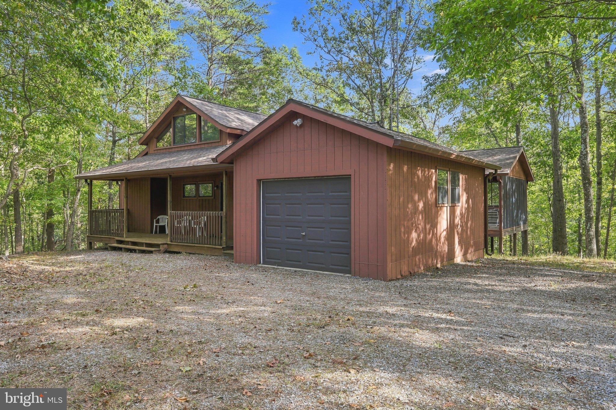 1333 MOUNTAIN LAKE ROAD