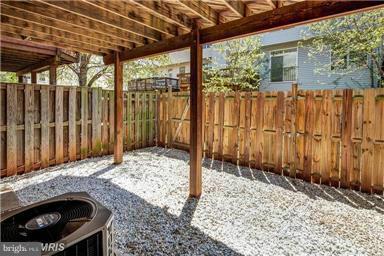 LIFESTYLE AT SULLY STATION - Residential Lease