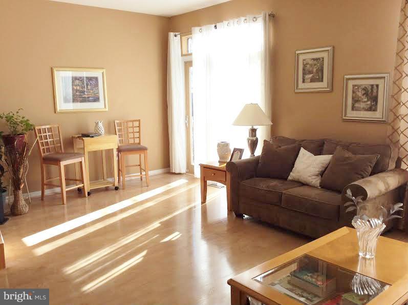 LIFESTYLE AT SULLY STATION - Residential Lease