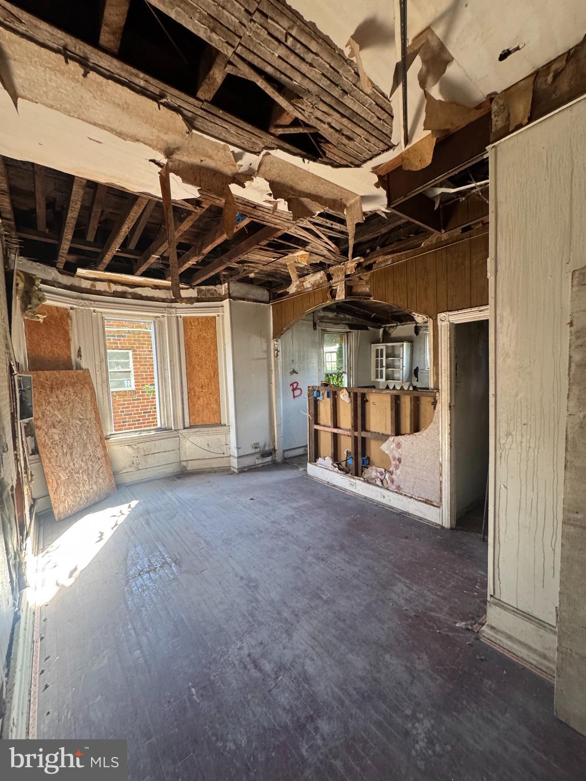 FRANKFORD - Commercial Sale