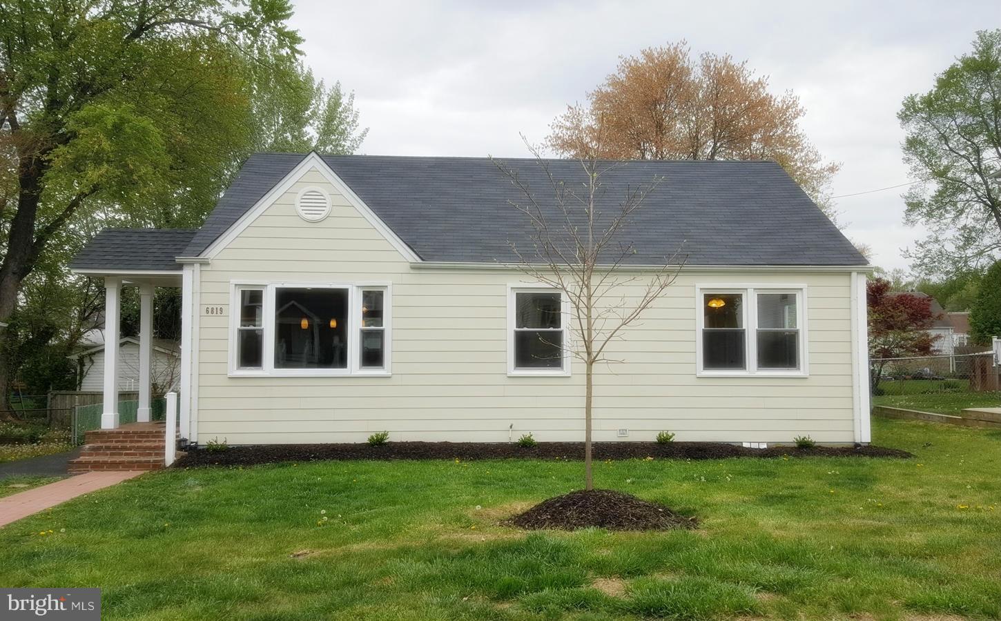 WEST LAWN - Residential