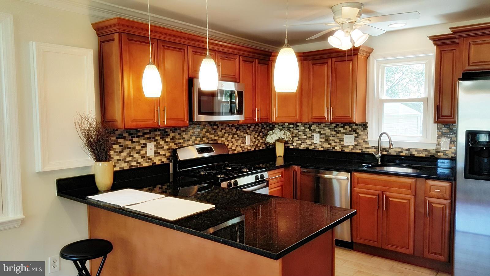 WEST LAWN - Residential