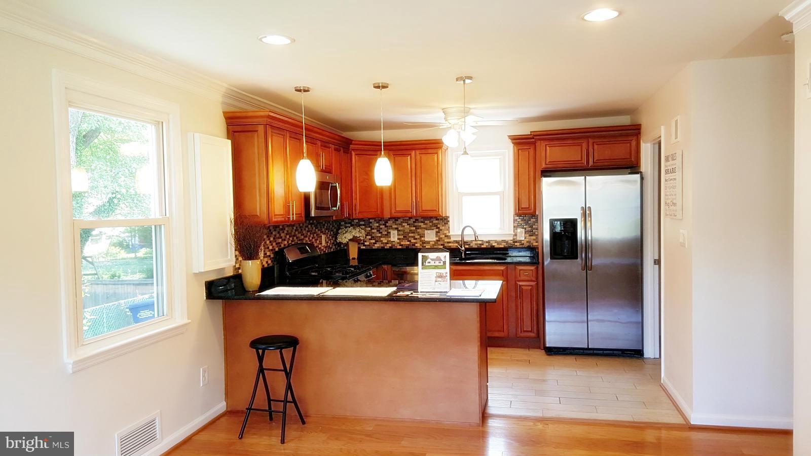 WEST LAWN - Residential