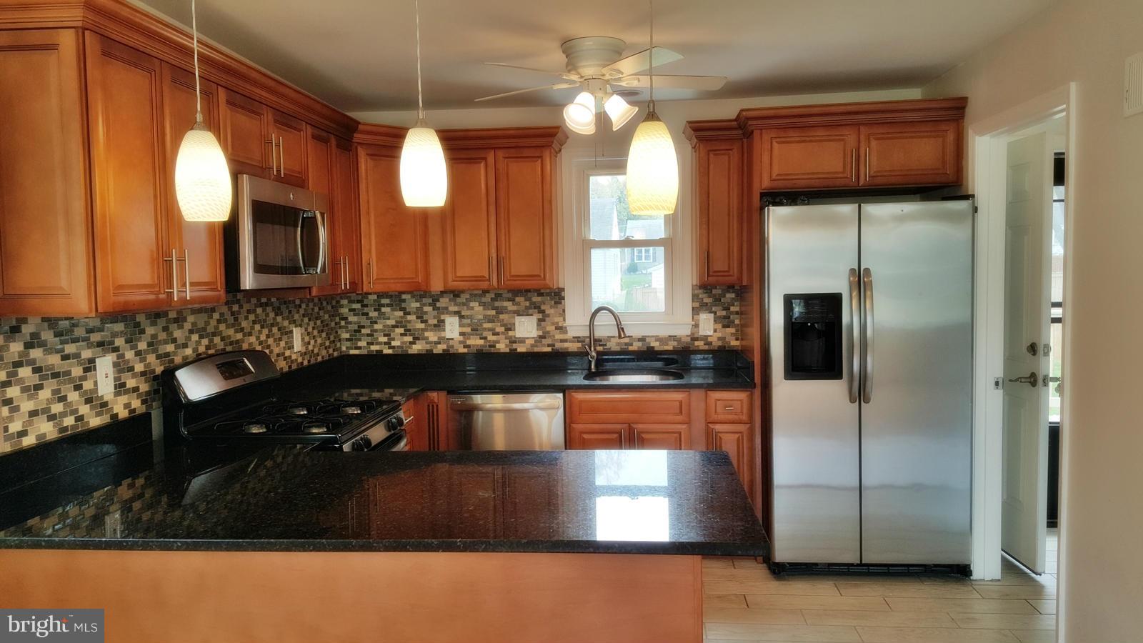 WEST LAWN - Residential