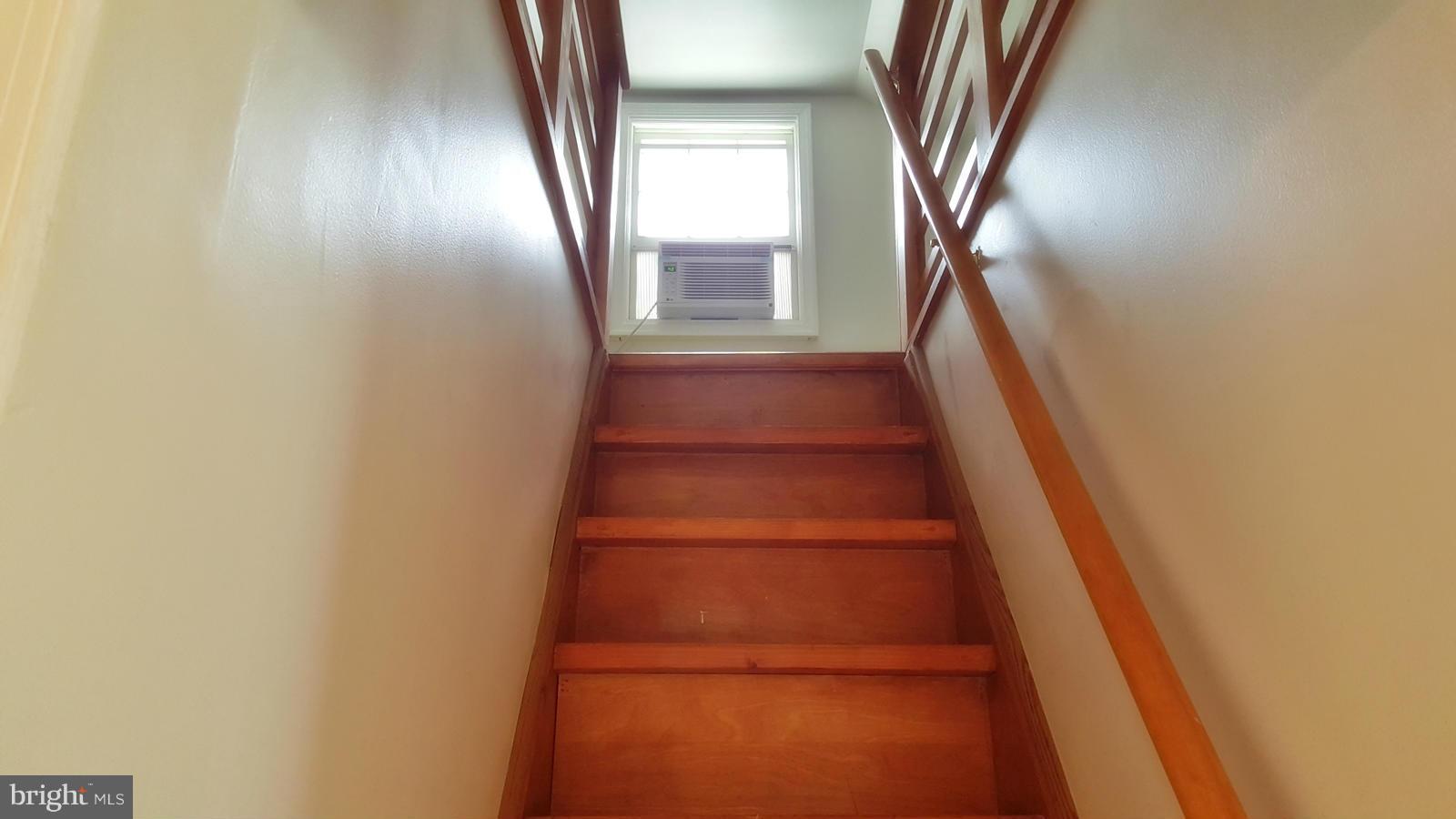 WEST LAWN - Residential