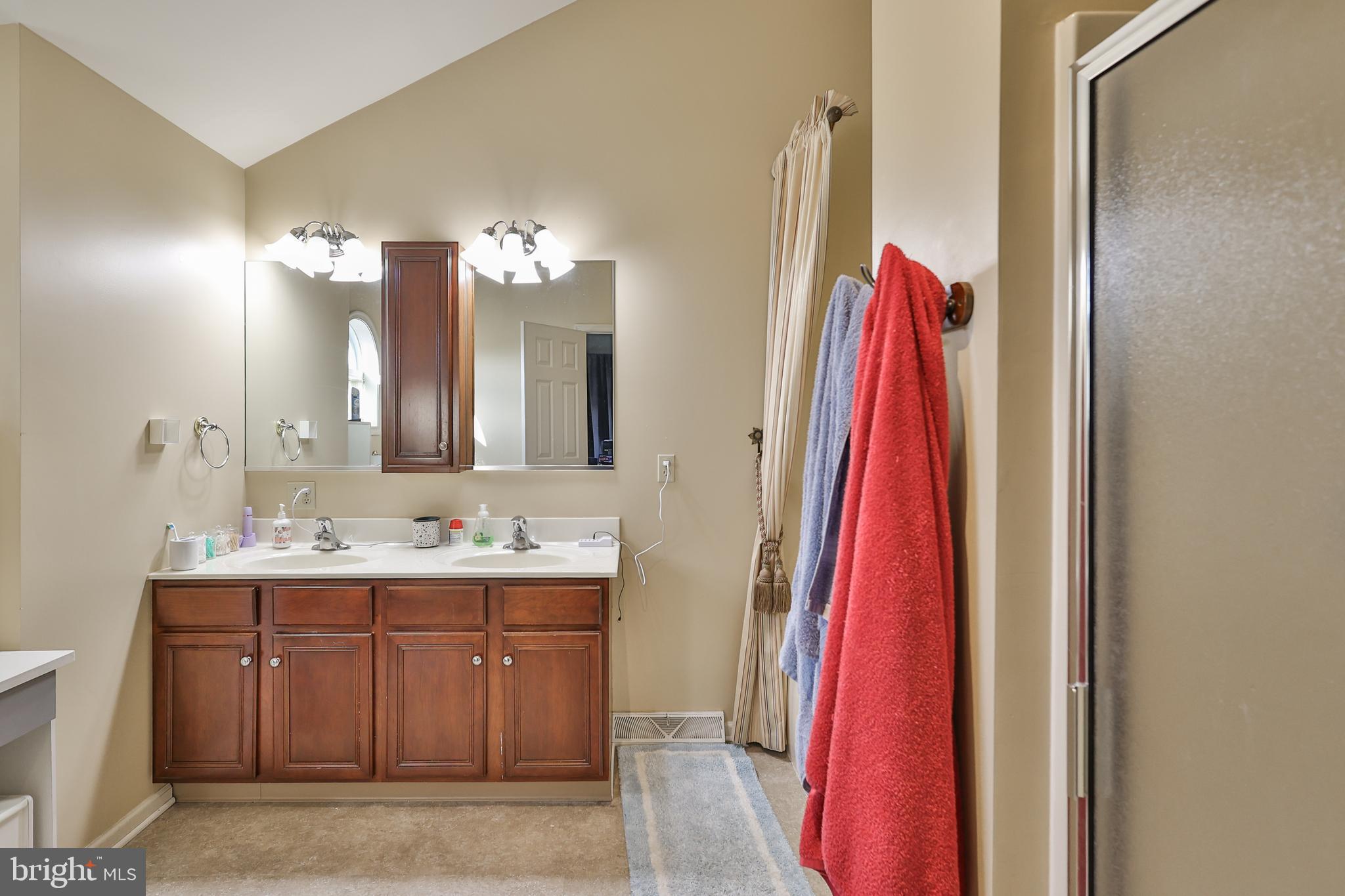 WYNNEFIELD ESTATES - Residential