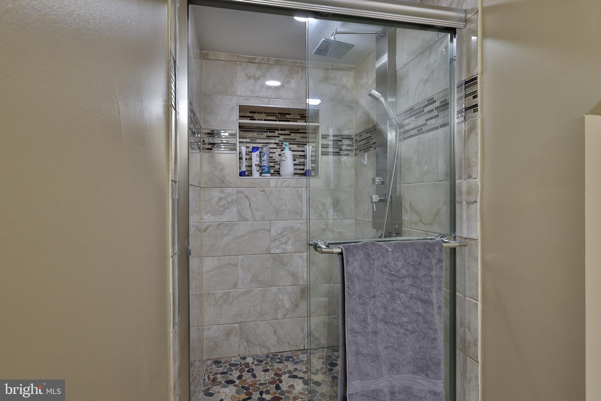 WYNNEFIELD ESTATES - Residential