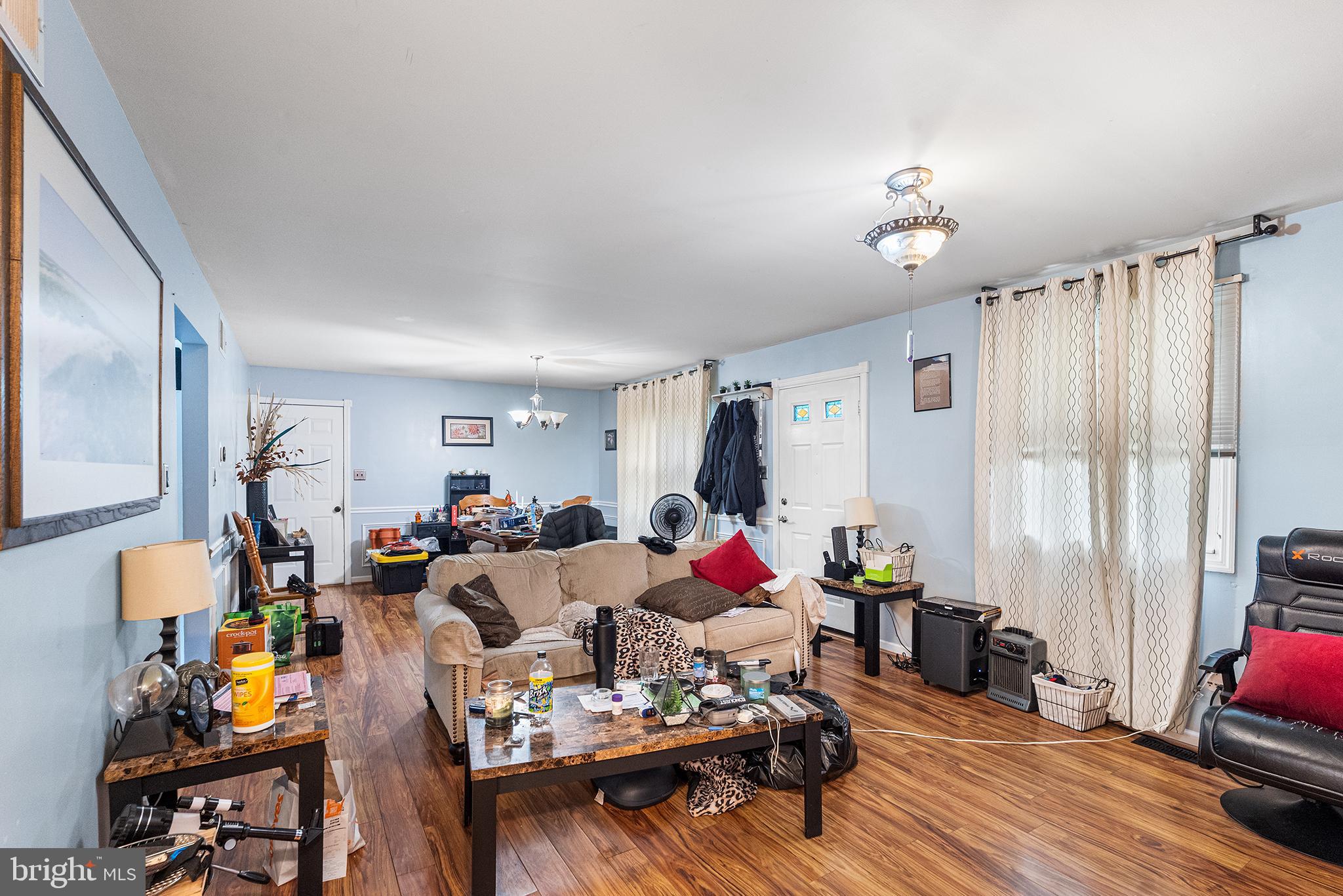 5 ROOSEVELT BOULEVARD