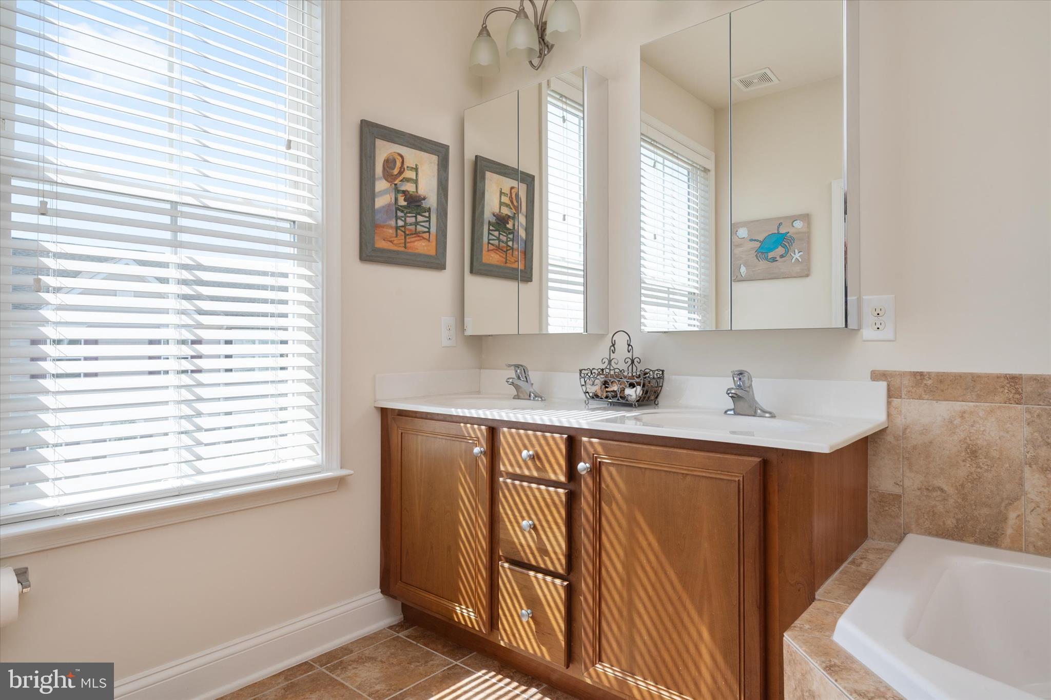 ELLENDALE - Residential