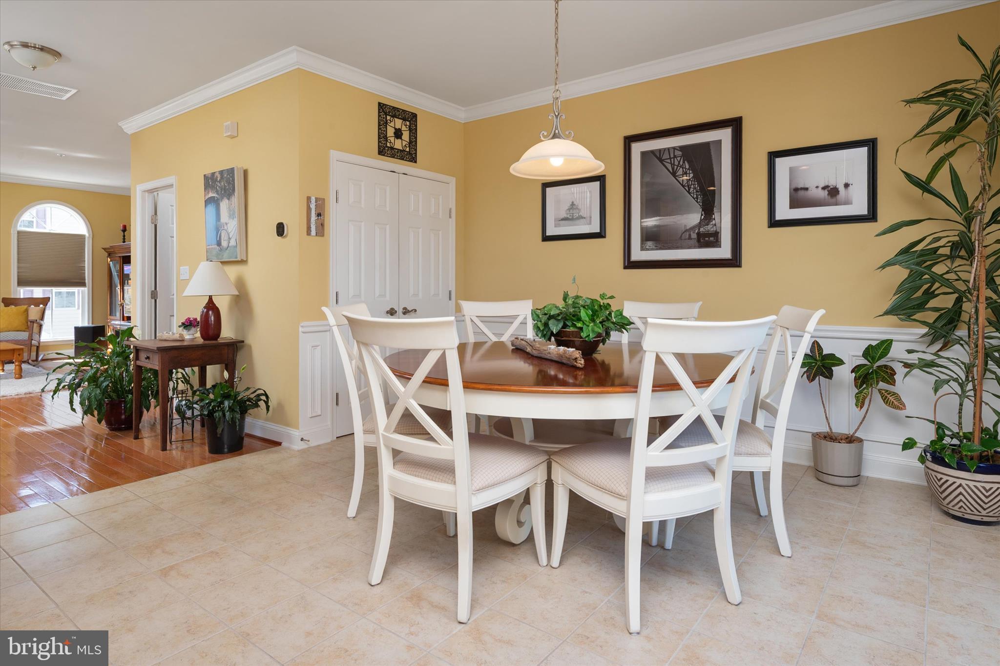 ELLENDALE - Residential