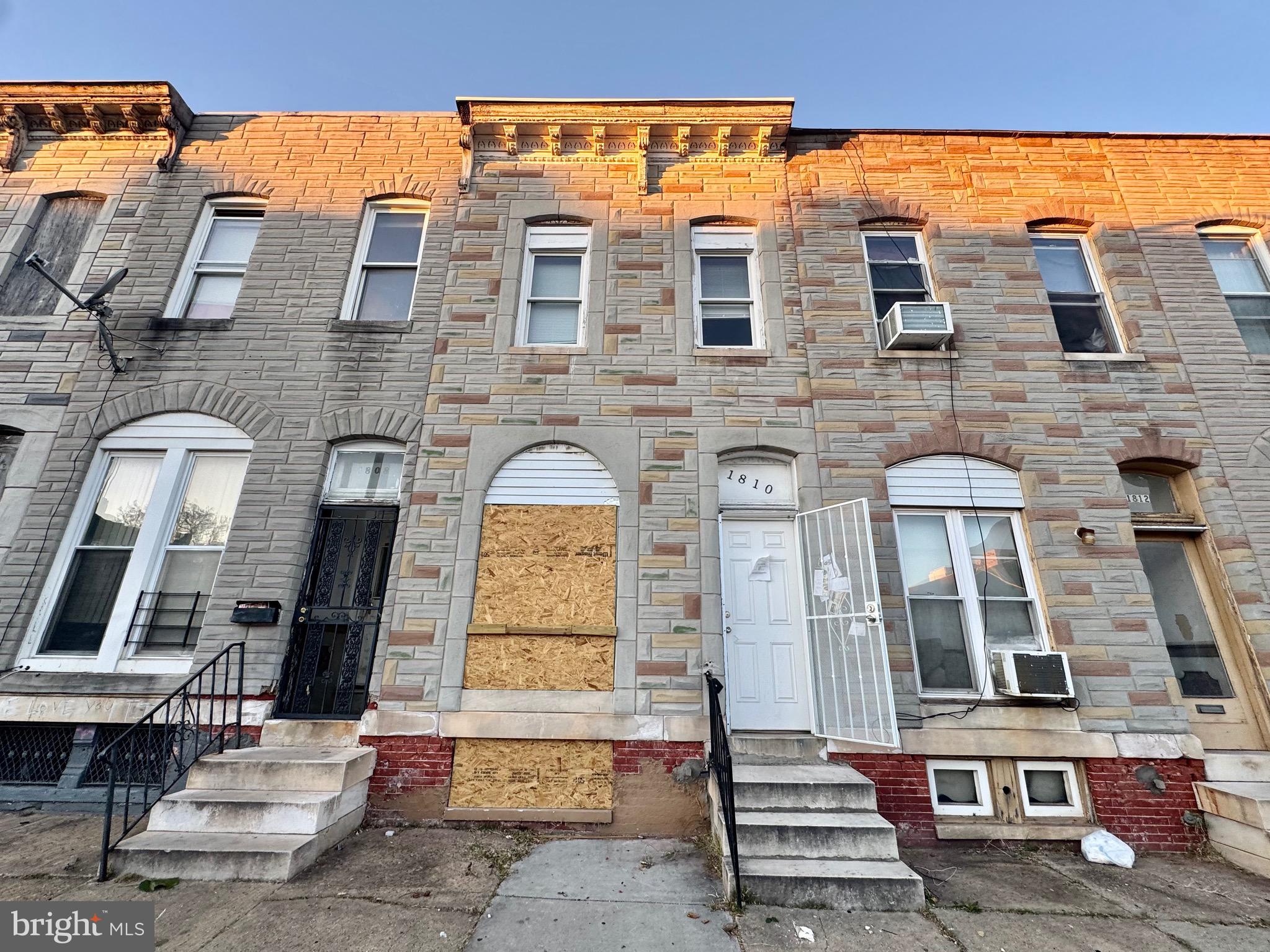 BROADWAY EAST - Residential