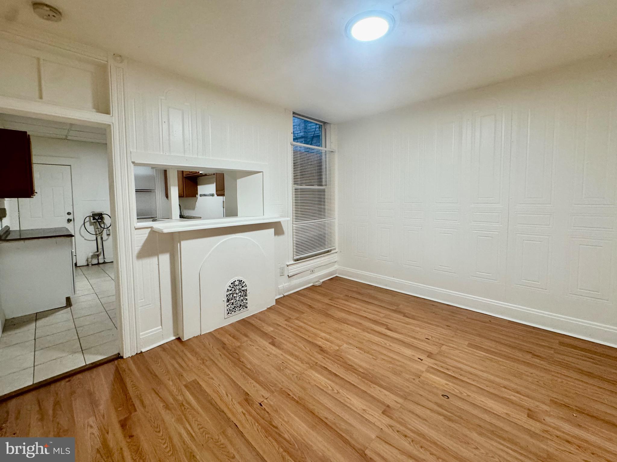 BROADWAY EAST - Residential