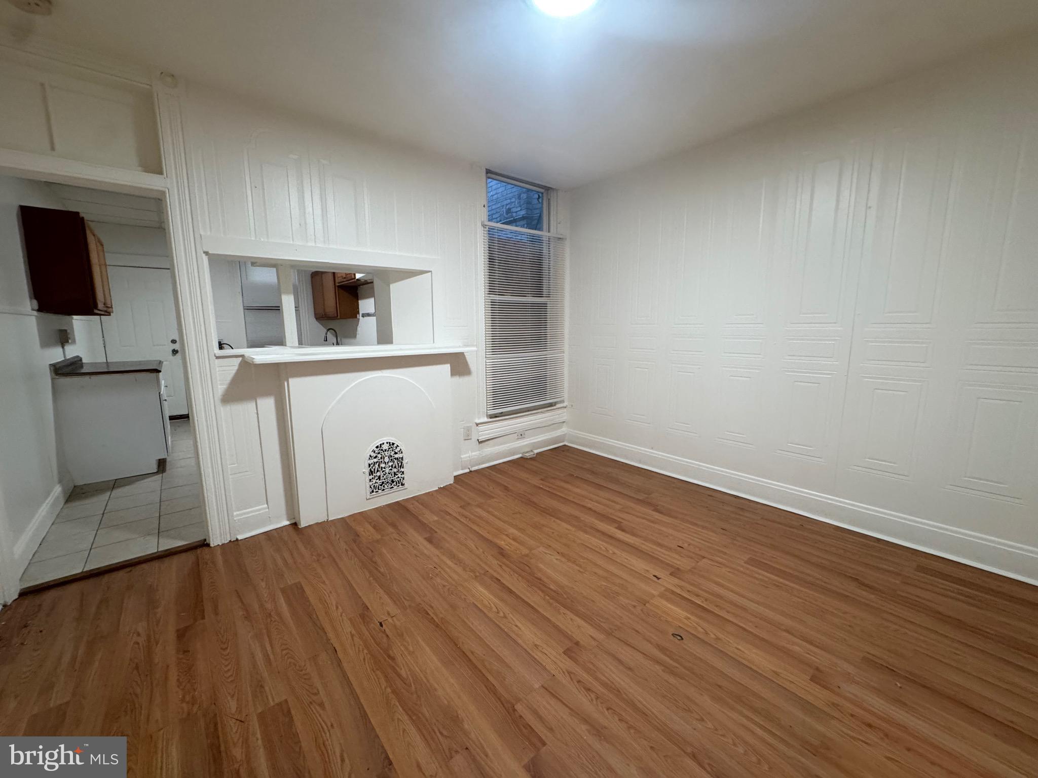 BROADWAY EAST - Residential