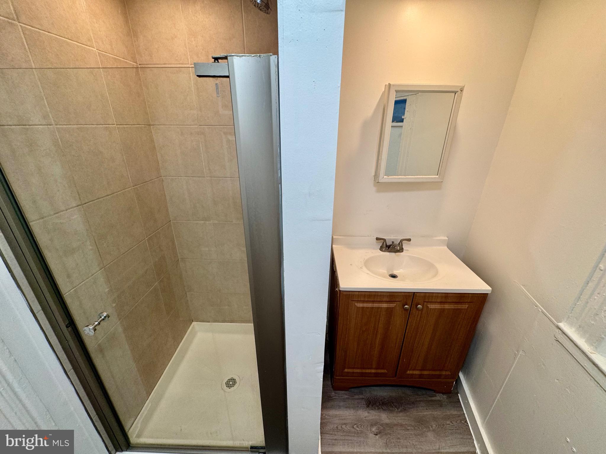 BROADWAY EAST - Residential