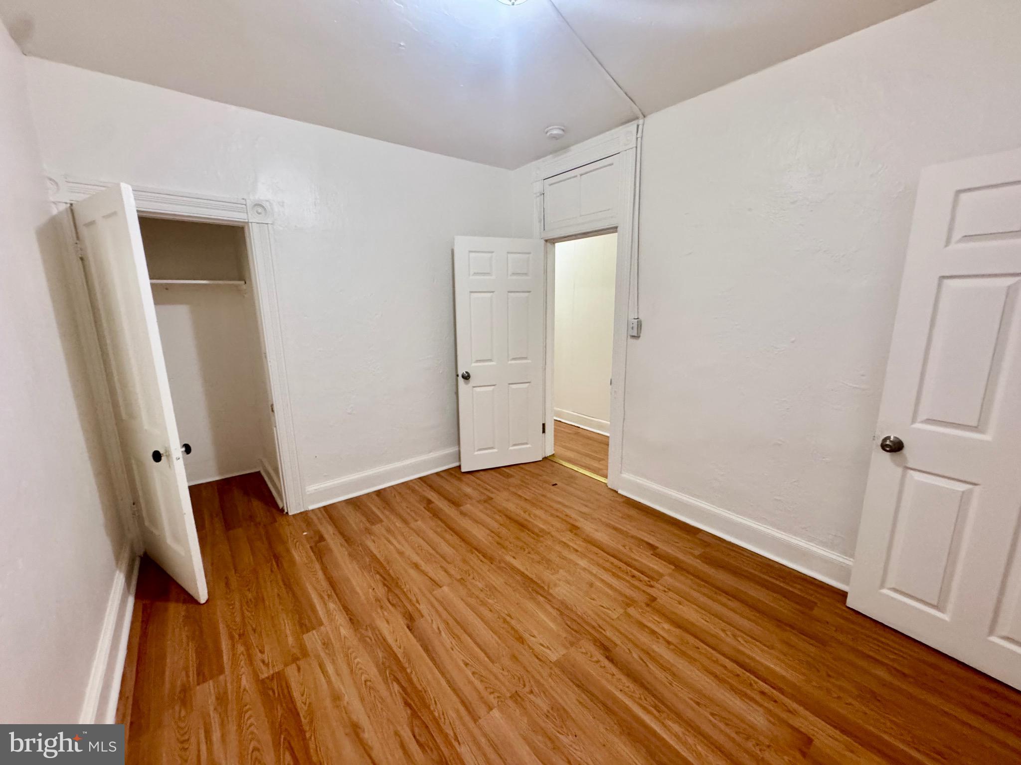 BROADWAY EAST - Residential