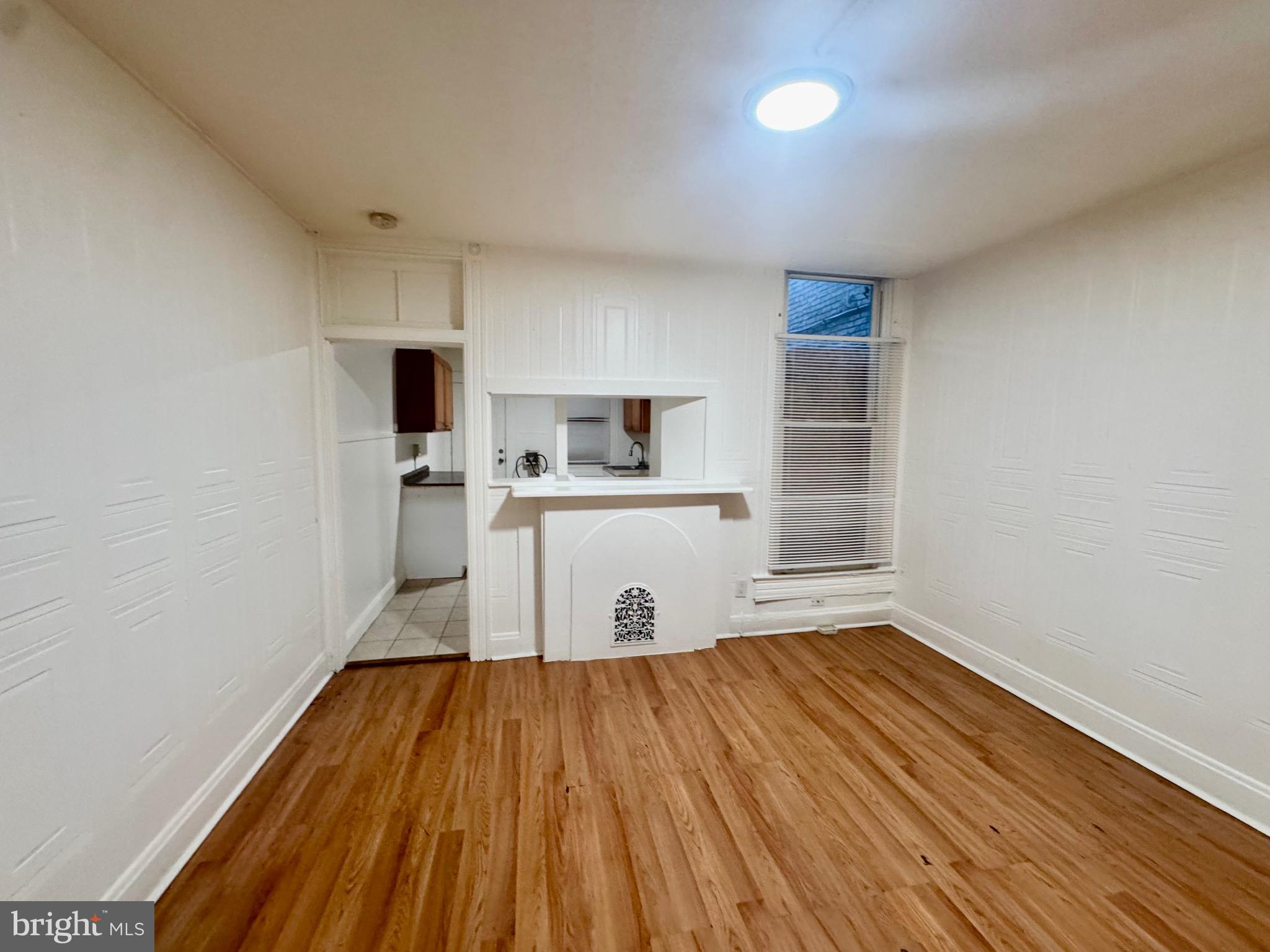 BROADWAY EAST - Residential