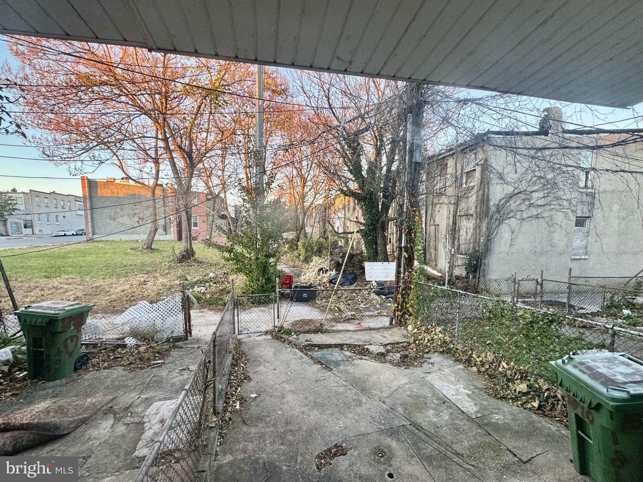 BROADWAY EAST - Residential