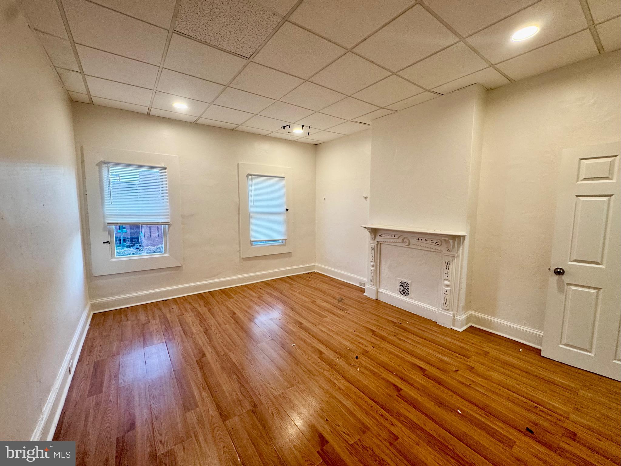 BROADWAY EAST - Residential