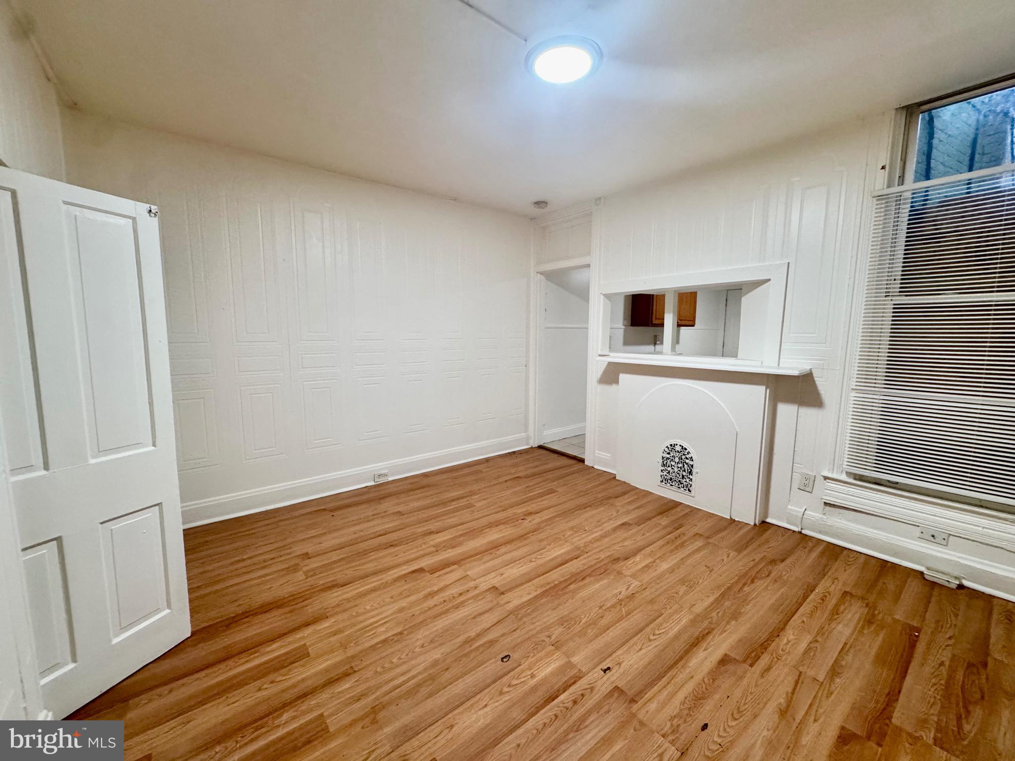 BROADWAY EAST - Residential