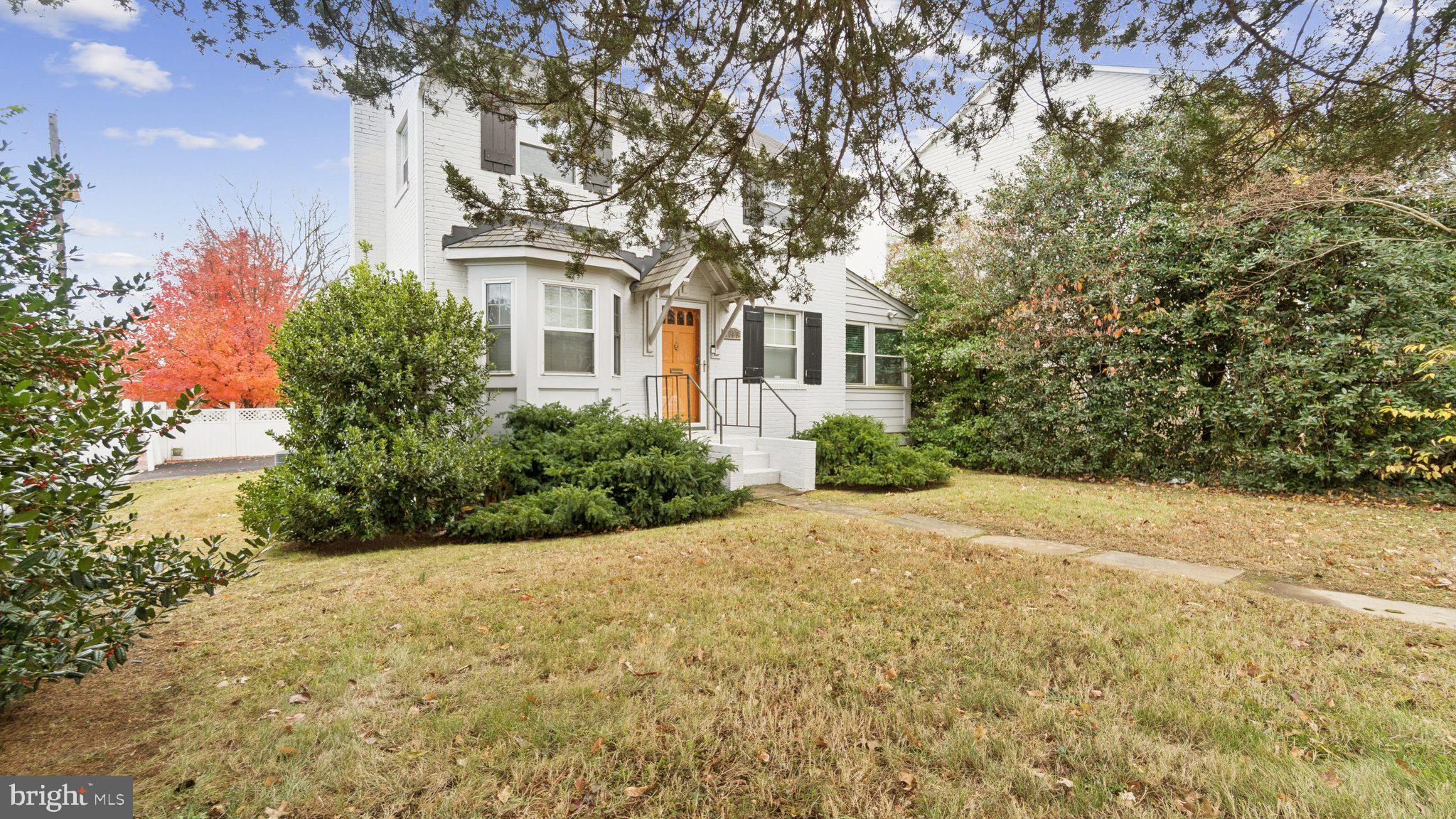 5300 WILSON BOULEVARD
