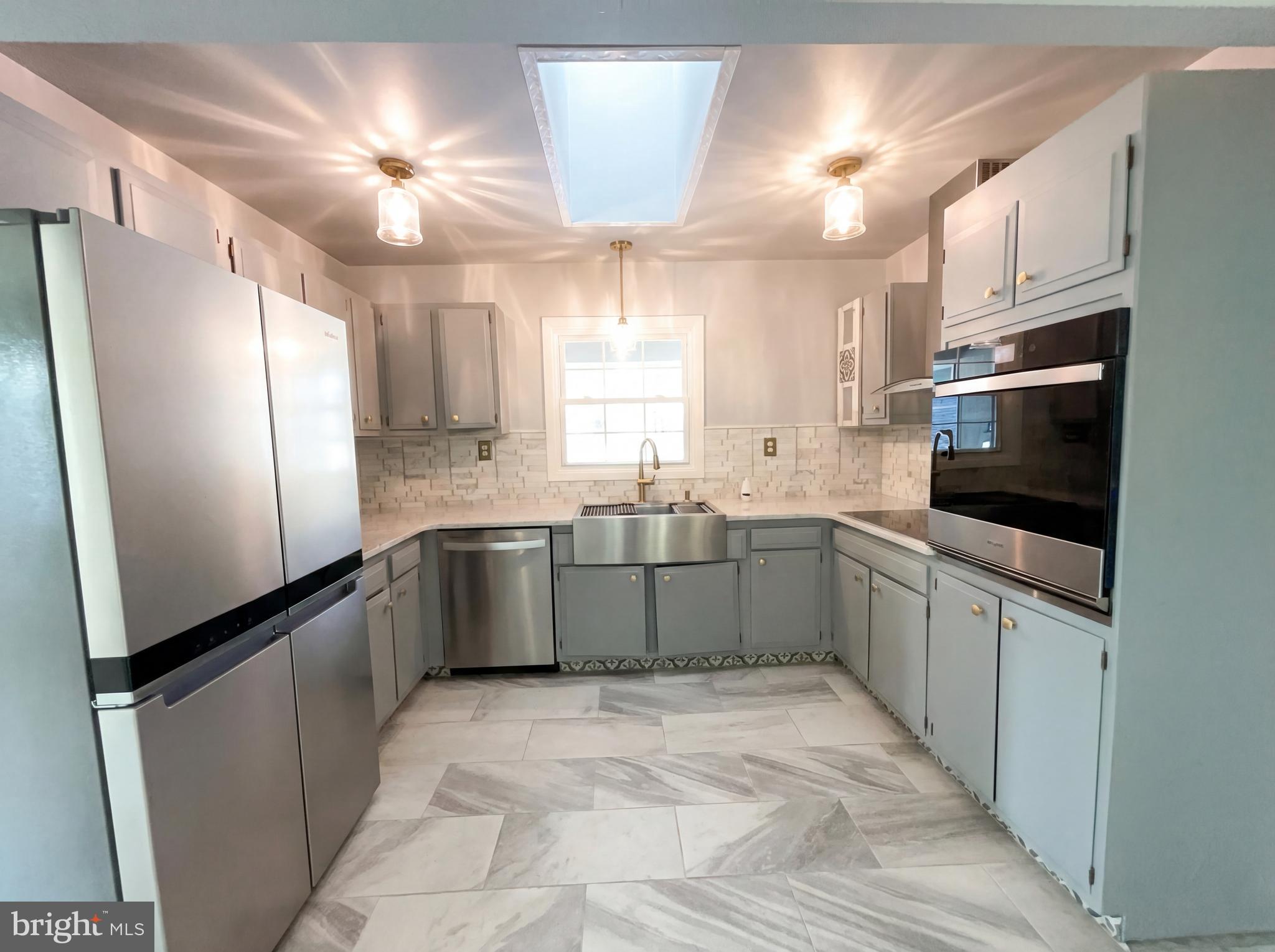 15717 PRESSWICK LANE