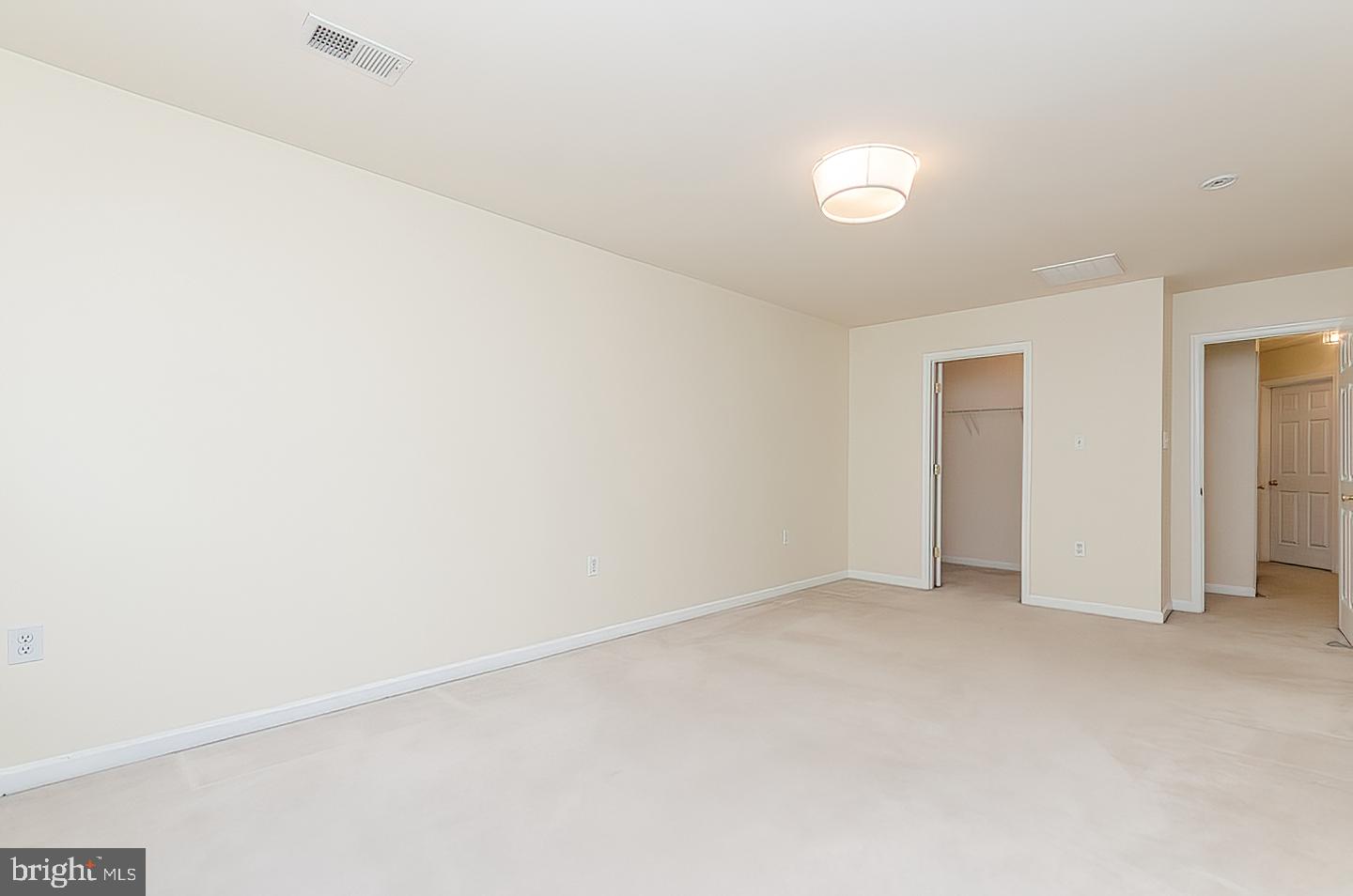 COUNTY GREEN - Residential