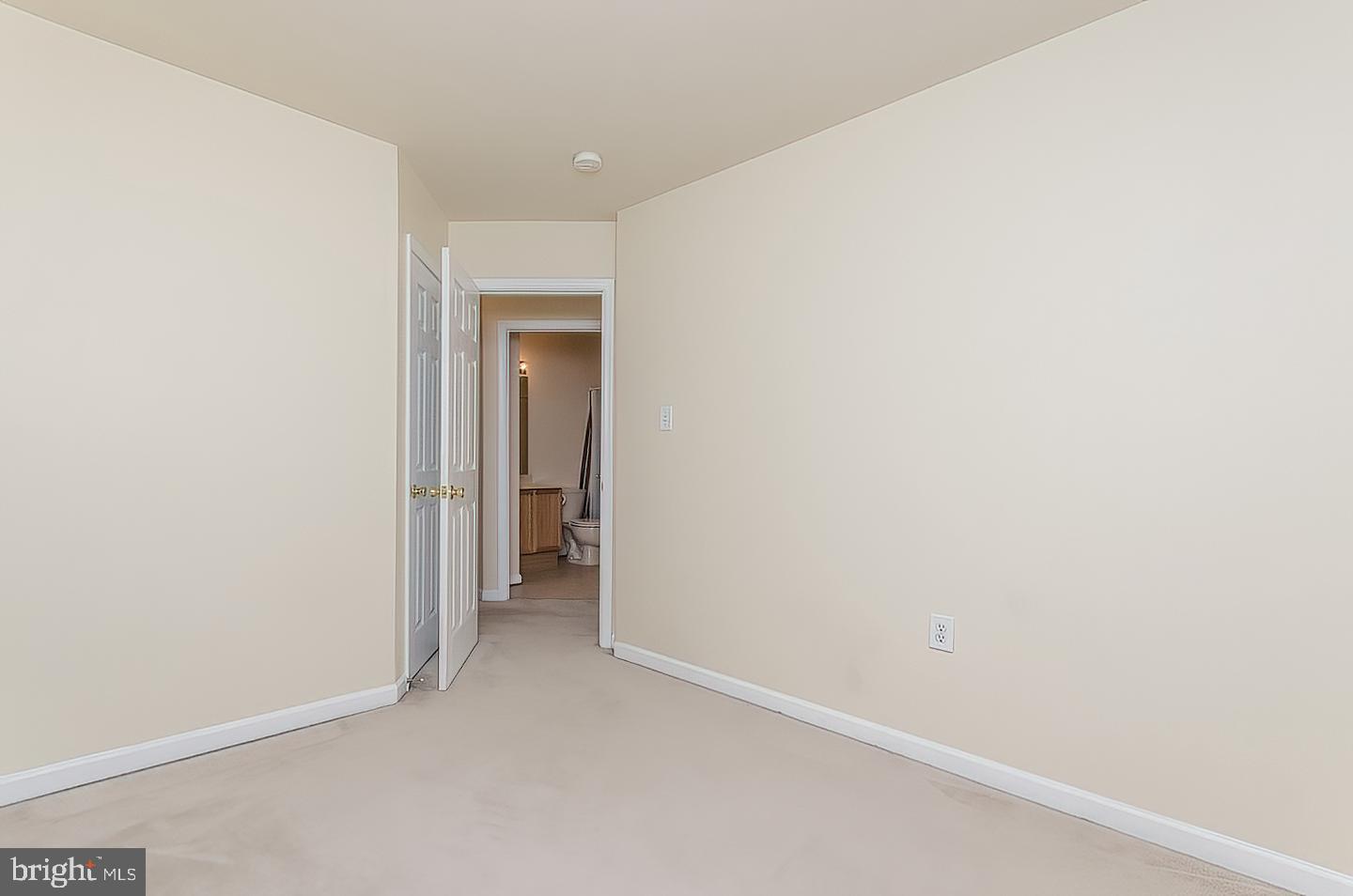 COUNTY GREEN - Residential