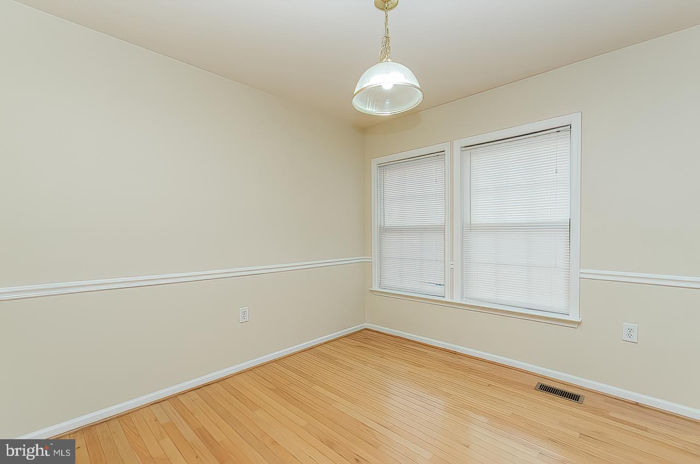 COUNTY GREEN - Residential