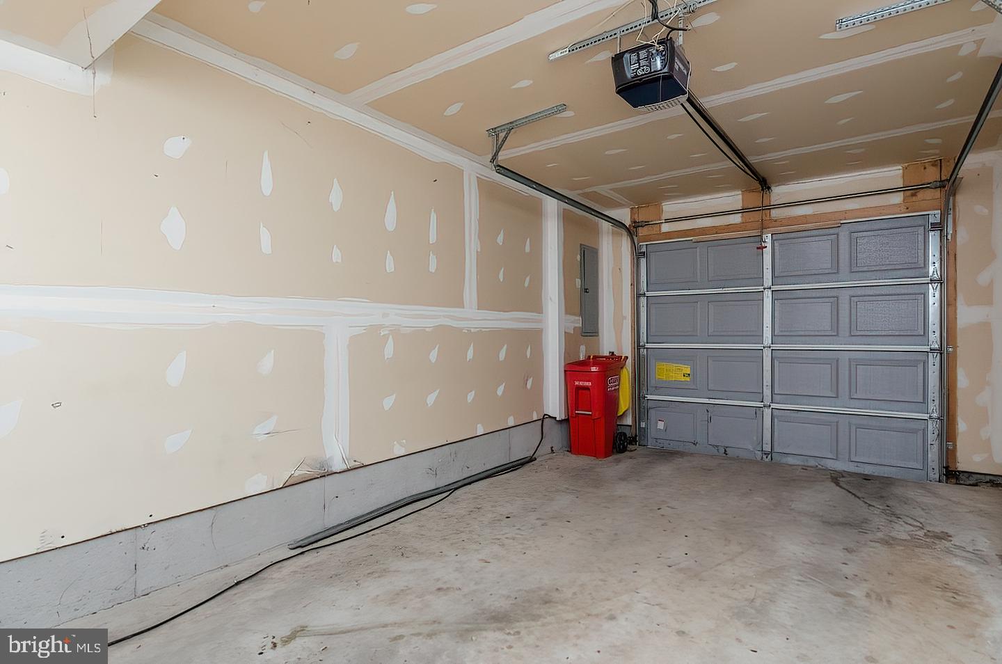 COUNTY GREEN - Residential