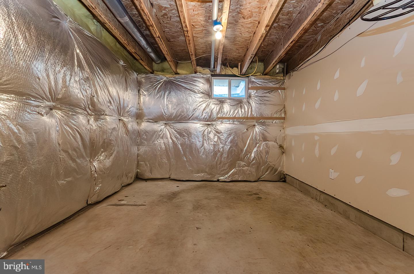 COUNTY GREEN - Residential