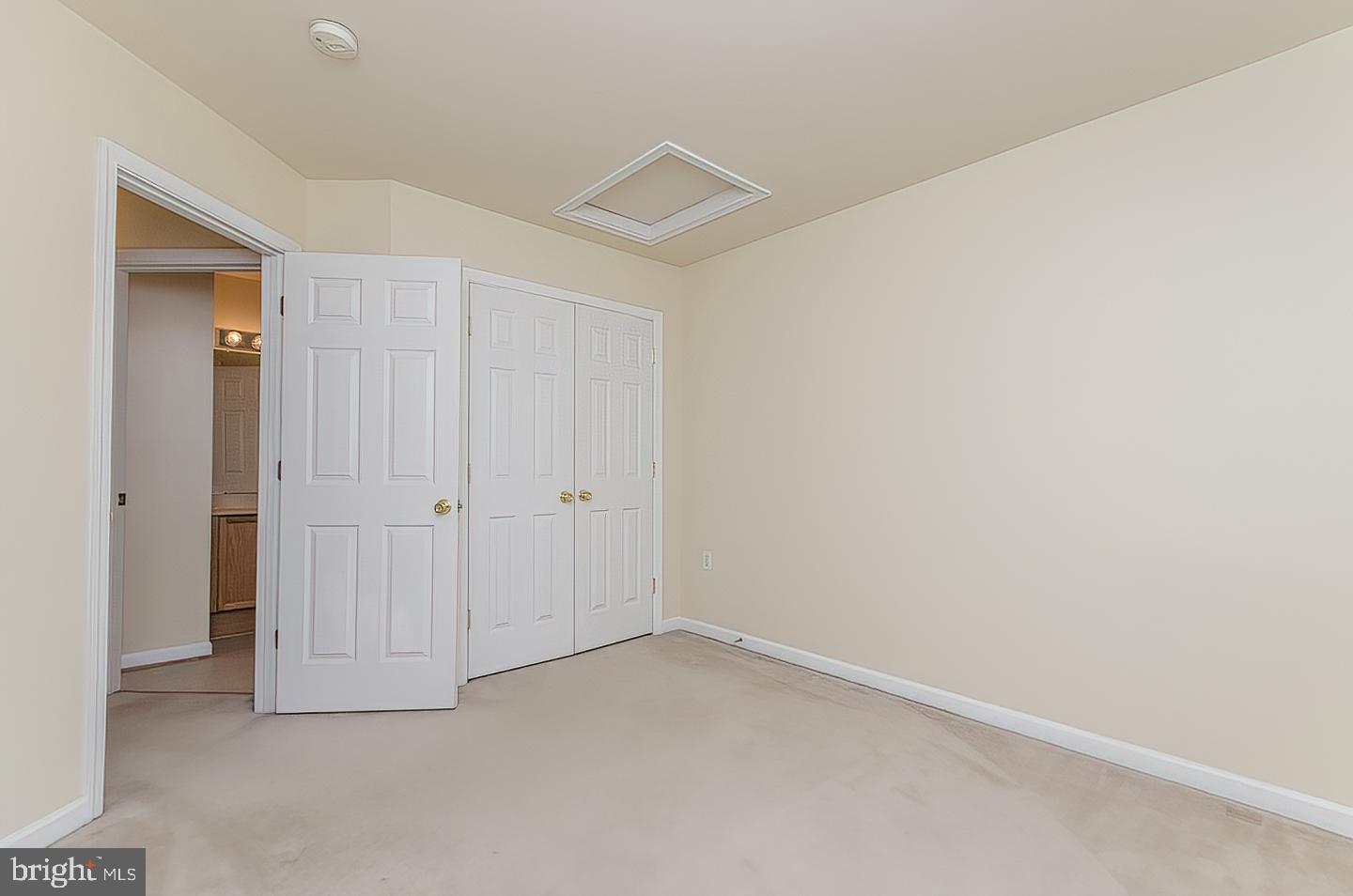 COUNTY GREEN - Residential