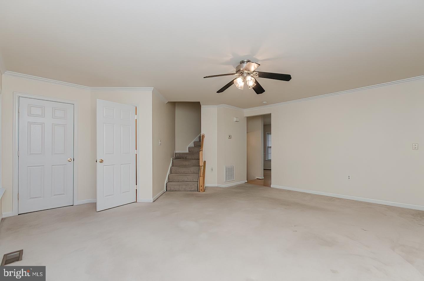 COUNTY GREEN - Residential