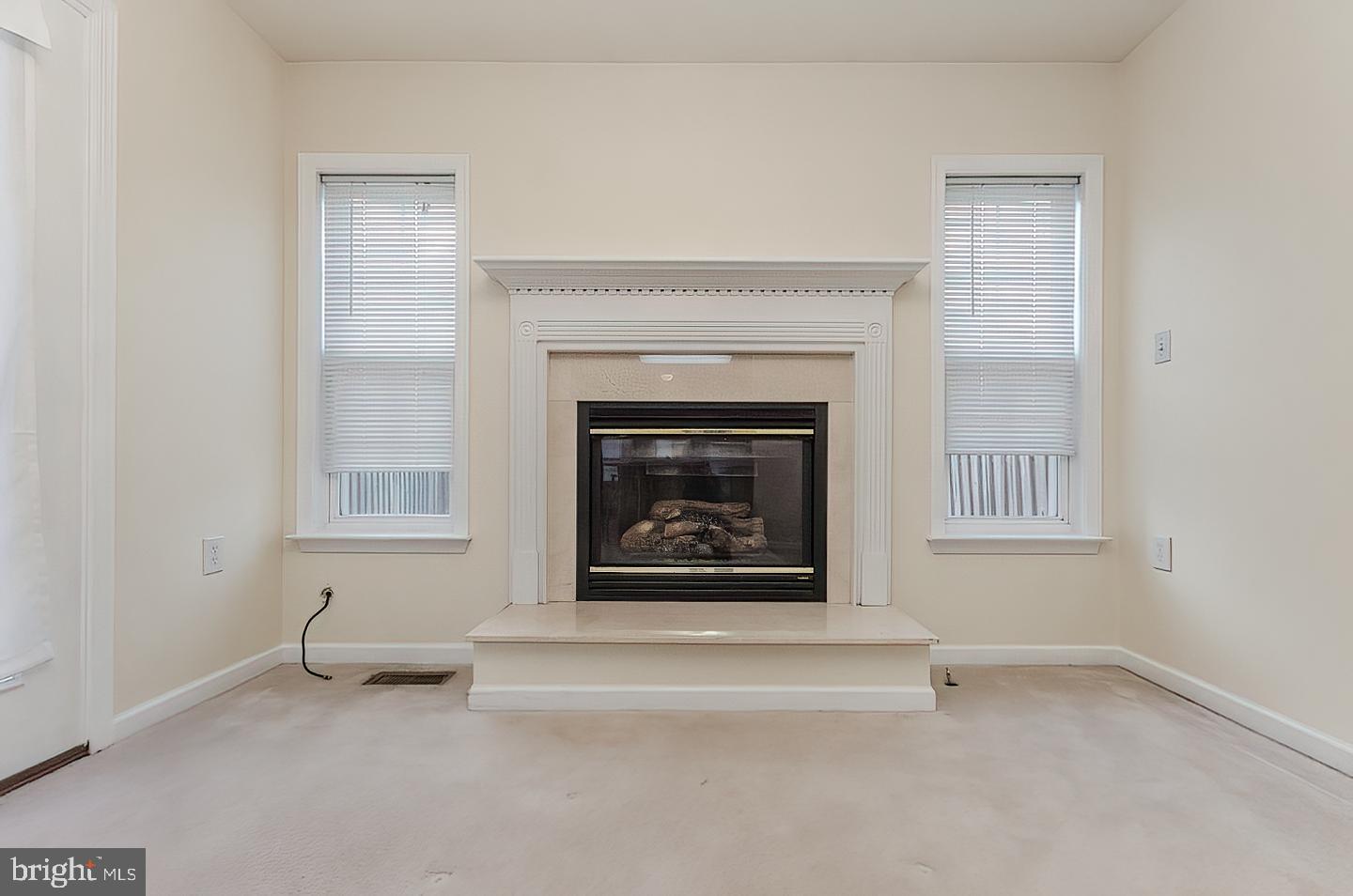 COUNTY GREEN - Residential