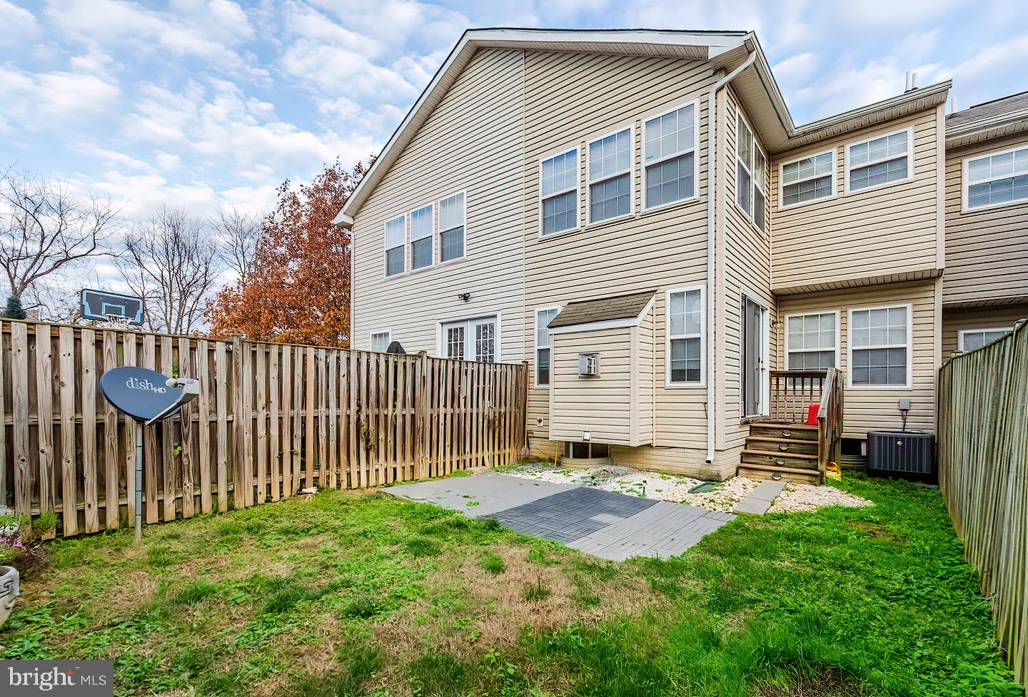 COUNTY GREEN - Residential