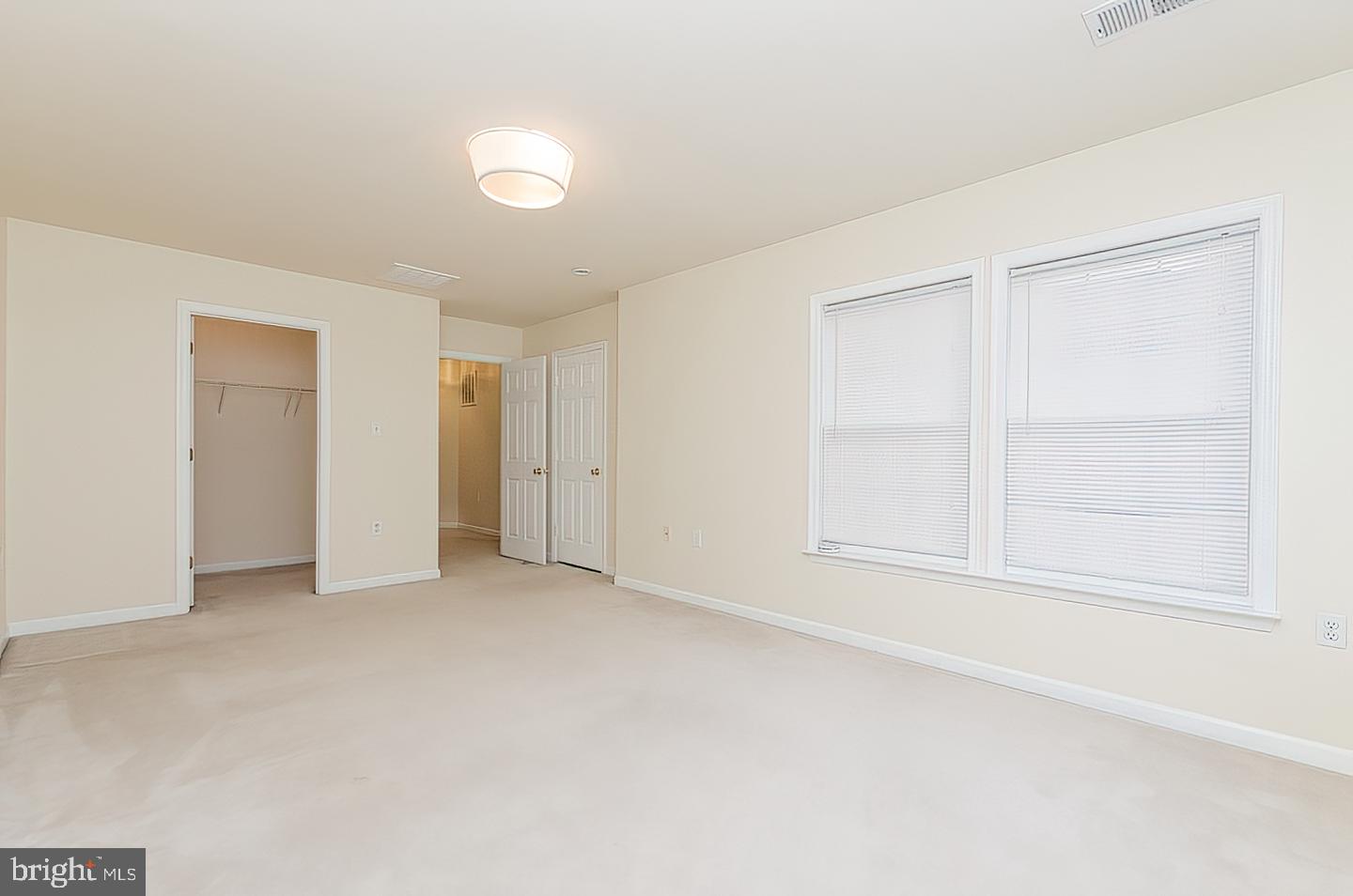 COUNTY GREEN - Residential