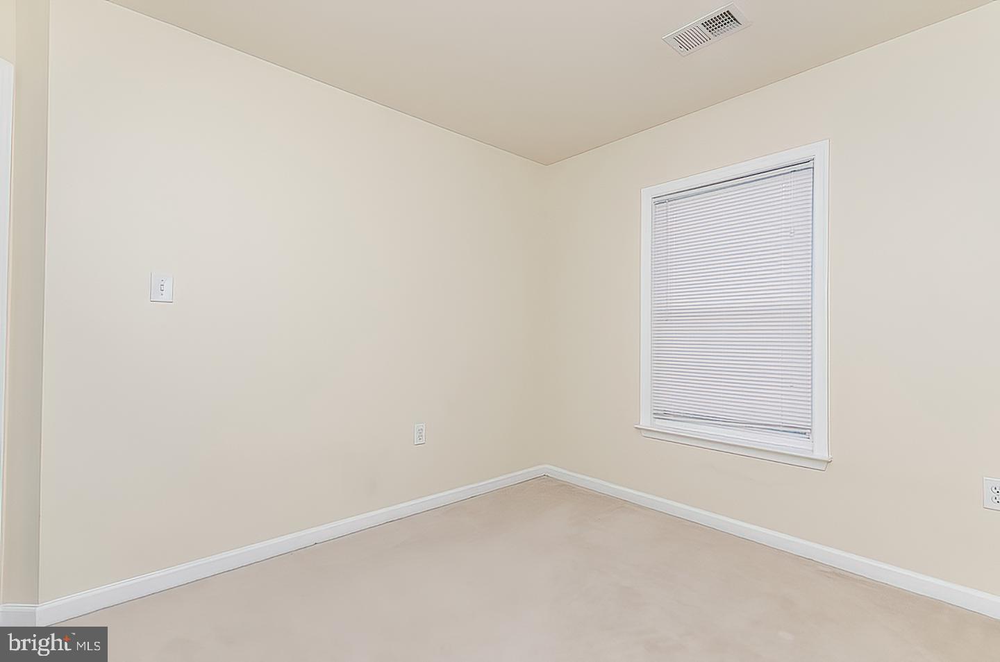 COUNTY GREEN - Residential