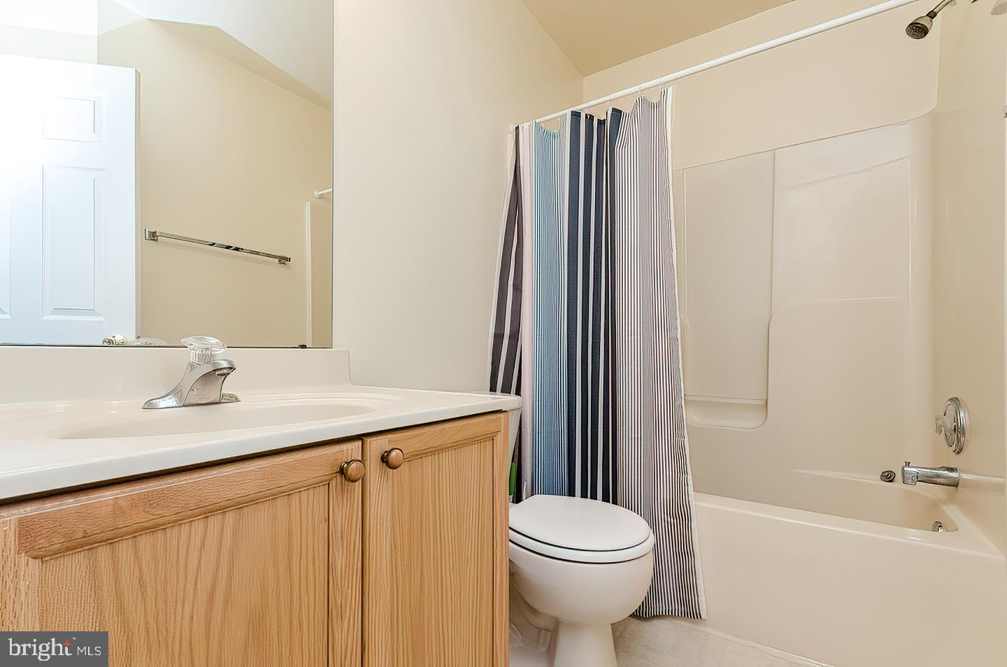 COUNTY GREEN - Residential