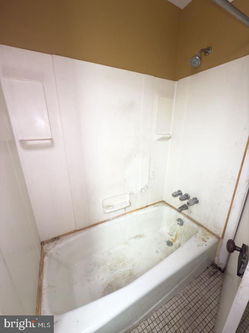 HAMPDEN HISTORIC DISTRICT - Residential