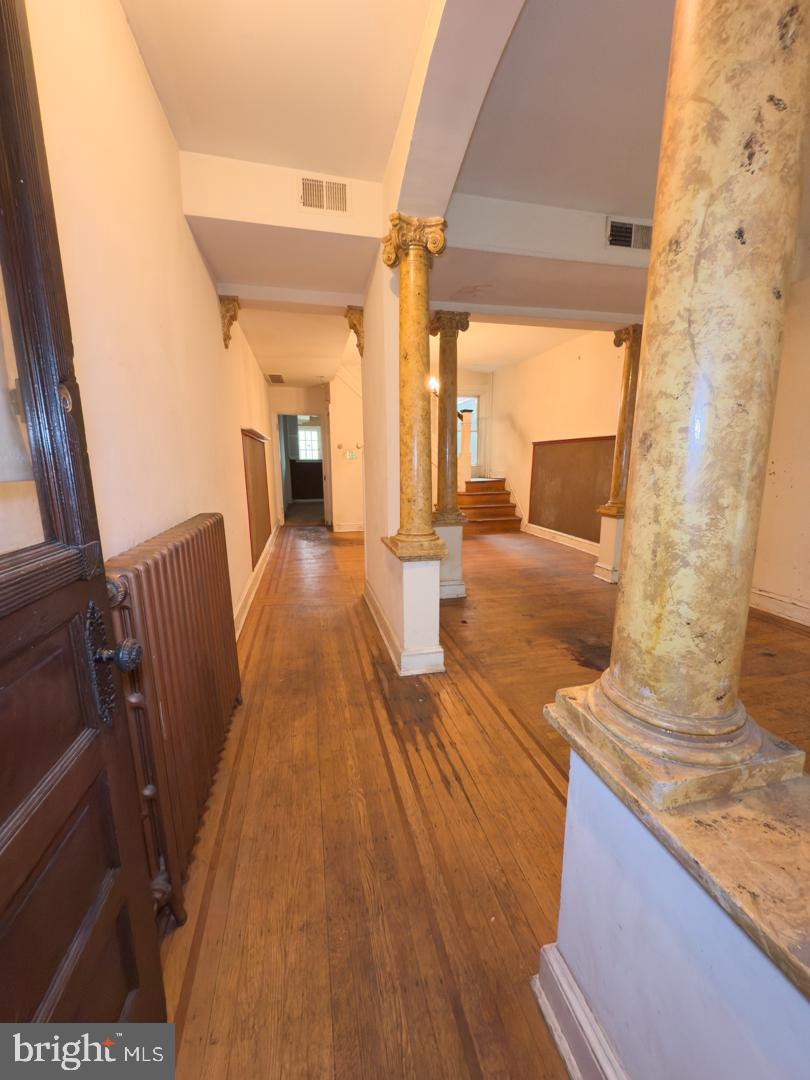 HAMPDEN HISTORIC DISTRICT - Residential