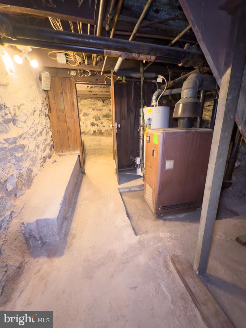 HAMPDEN HISTORIC DISTRICT - Residential