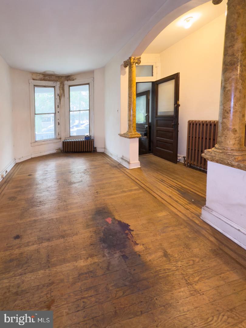 HAMPDEN HISTORIC DISTRICT - Residential