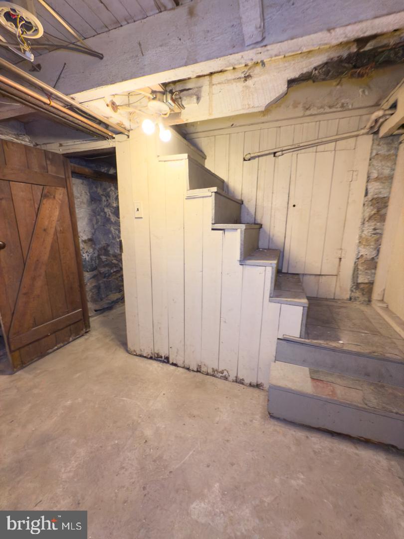 HAMPDEN HISTORIC DISTRICT - Residential