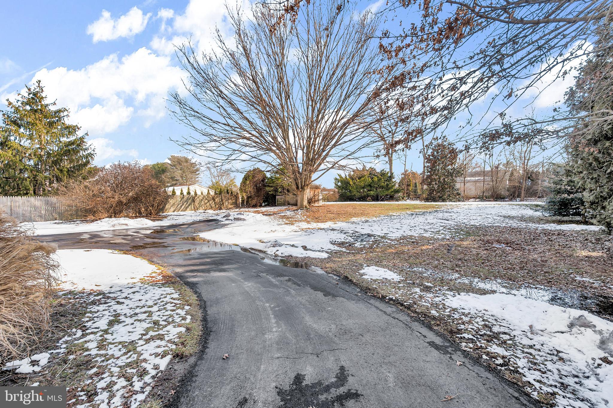 MELODY MEADOWS - Residential