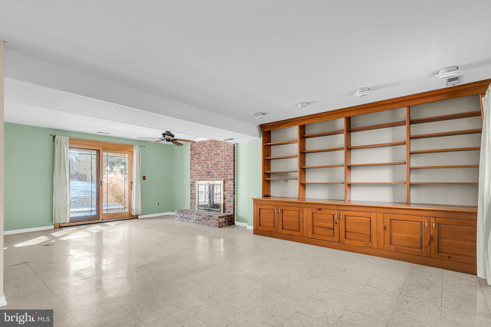 MELODY MEADOWS - Residential