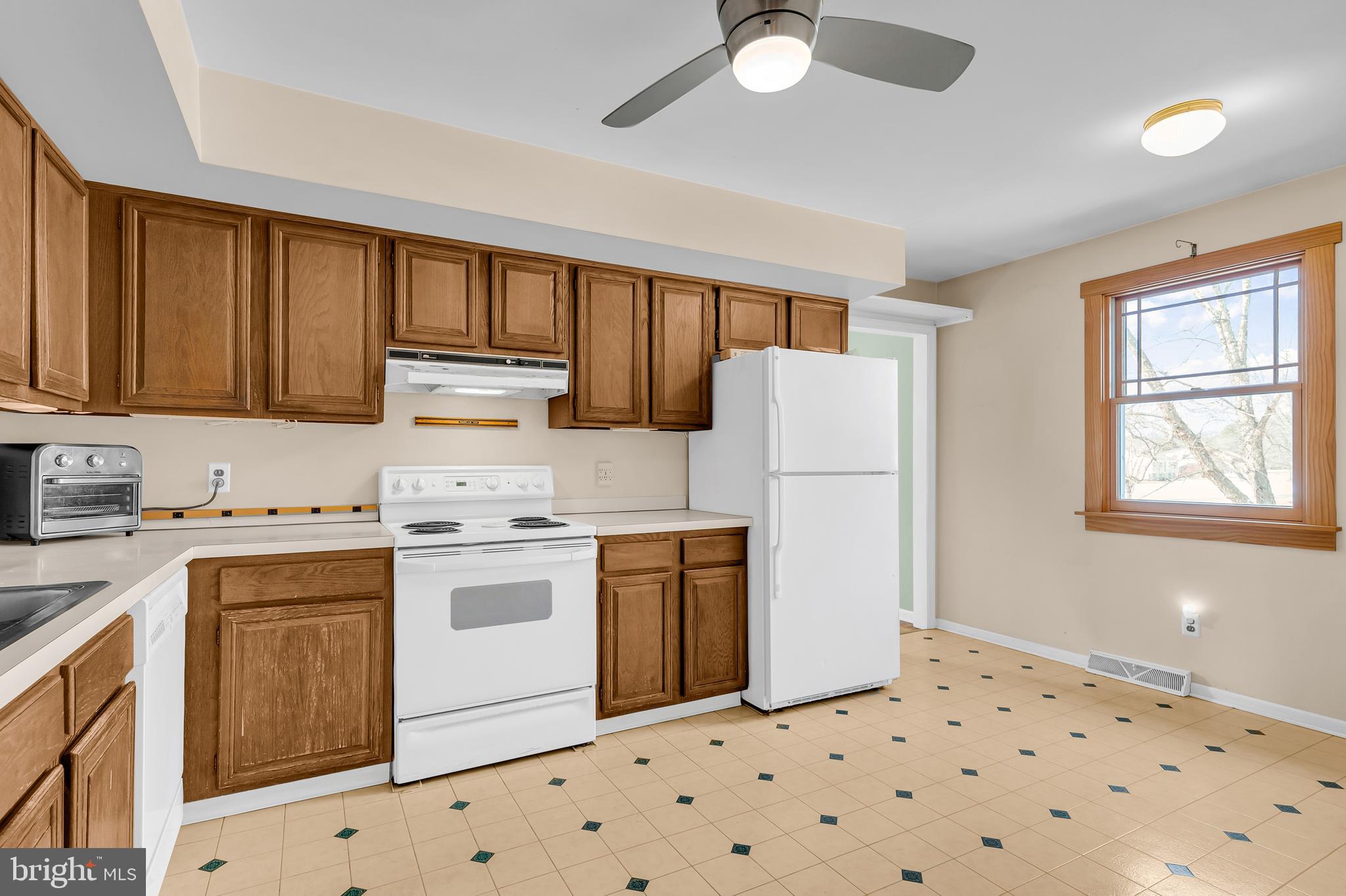 MELODY MEADOWS - Residential