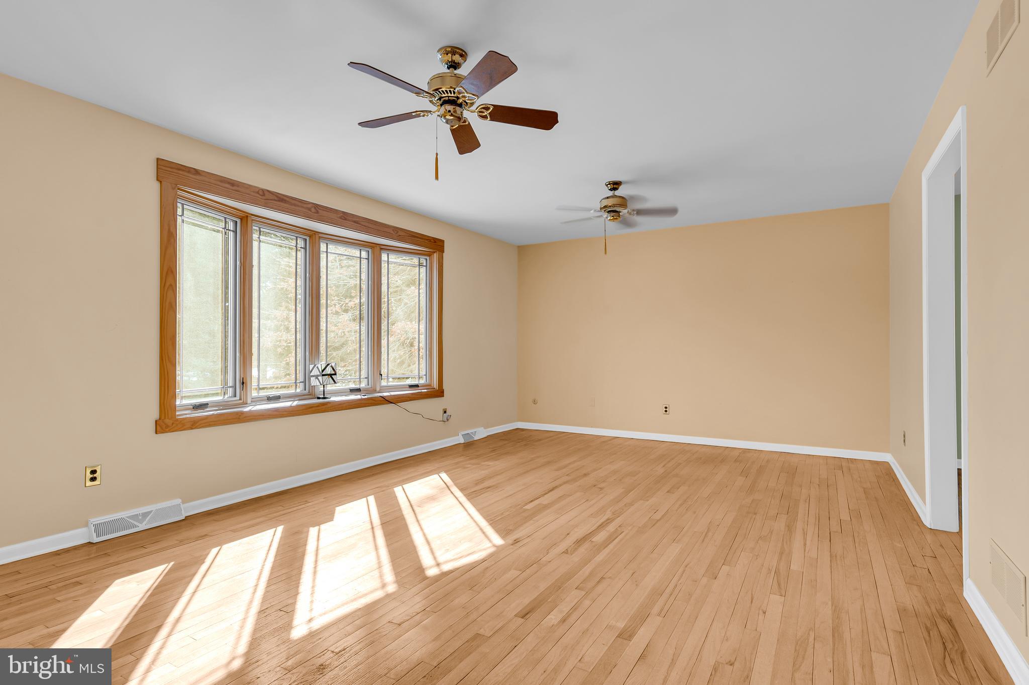 MELODY MEADOWS - Residential