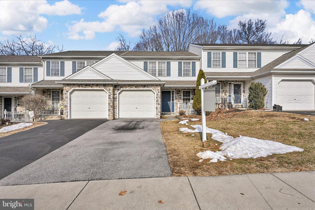 Photo of 24 Heron Road, LITITZ, PA 17543 (MLS # PALA2081256)