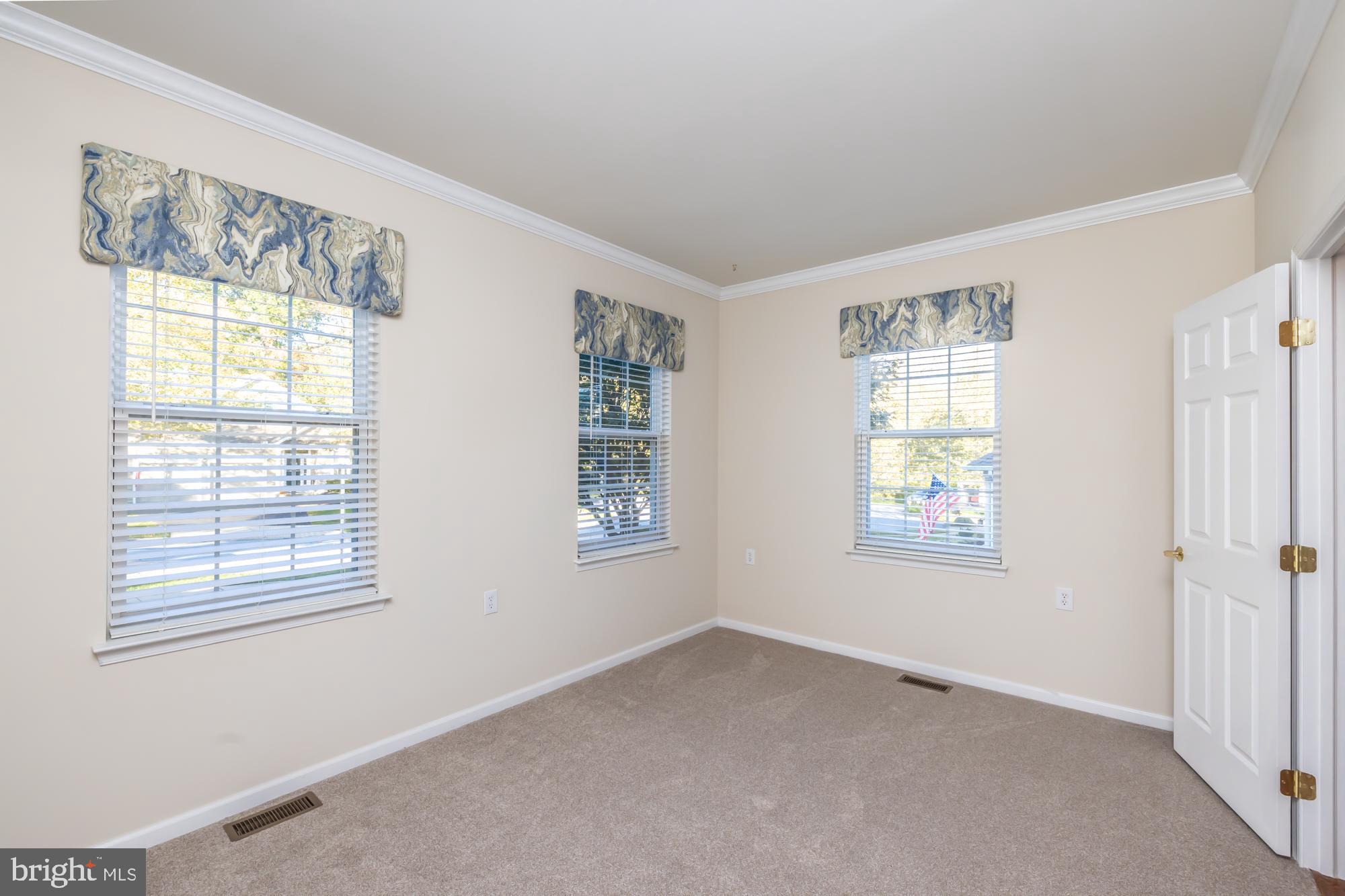 HILLVIEW - Residential