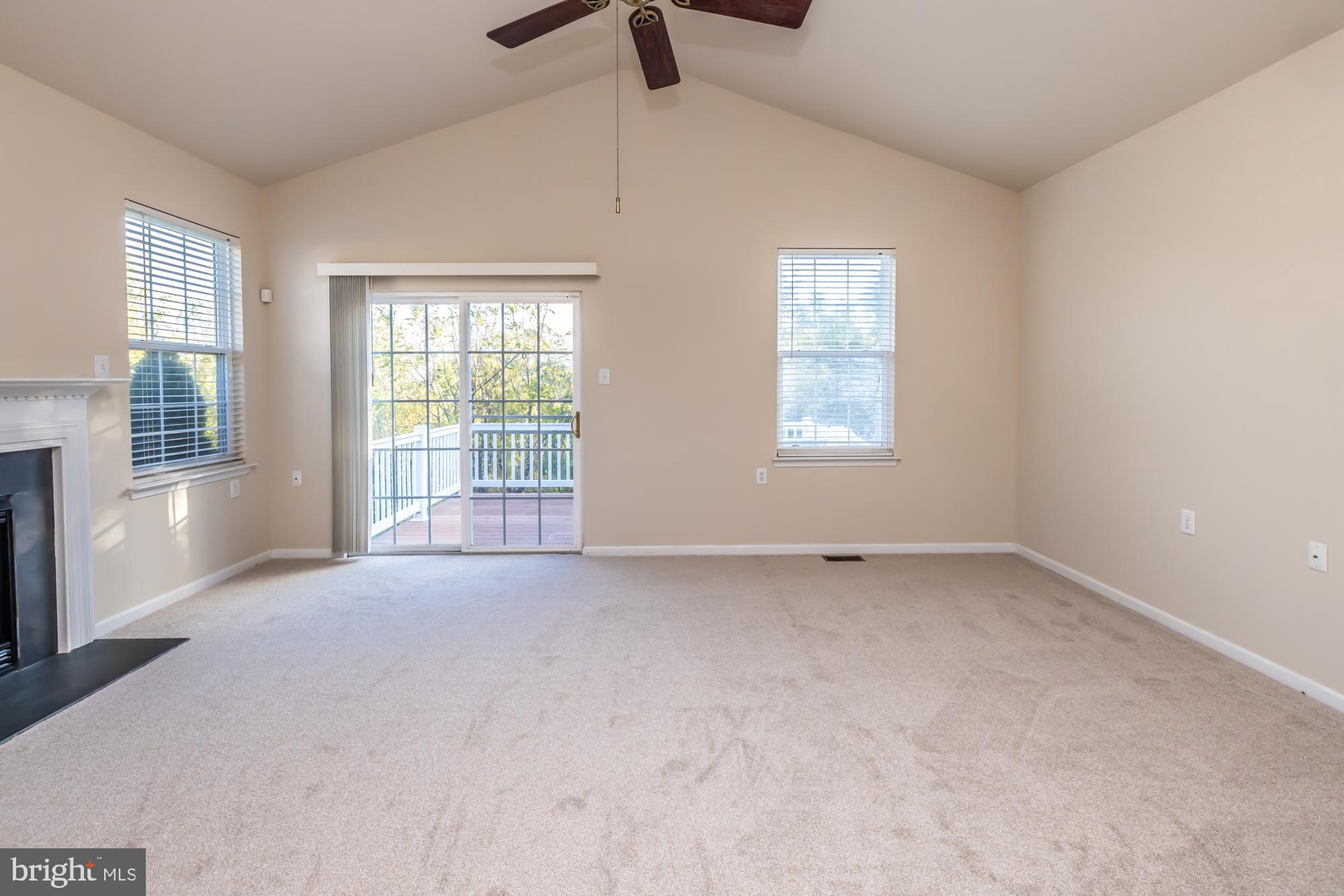 HILLVIEW - Residential